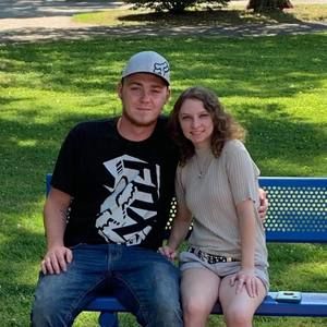 Meet your Posher, Christen